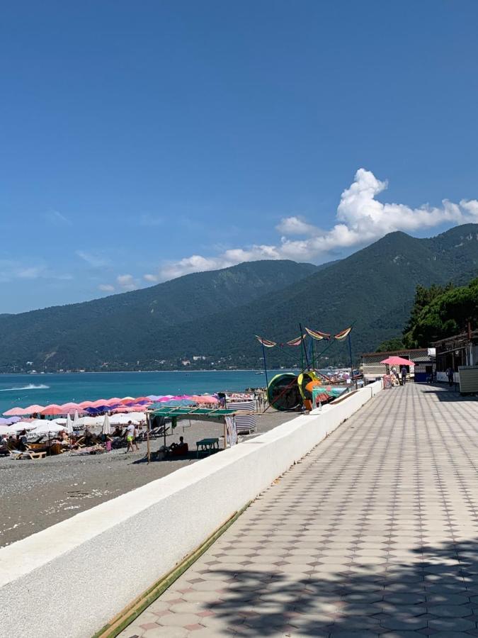 Мини-Отель New Gagra Bagian luar foto